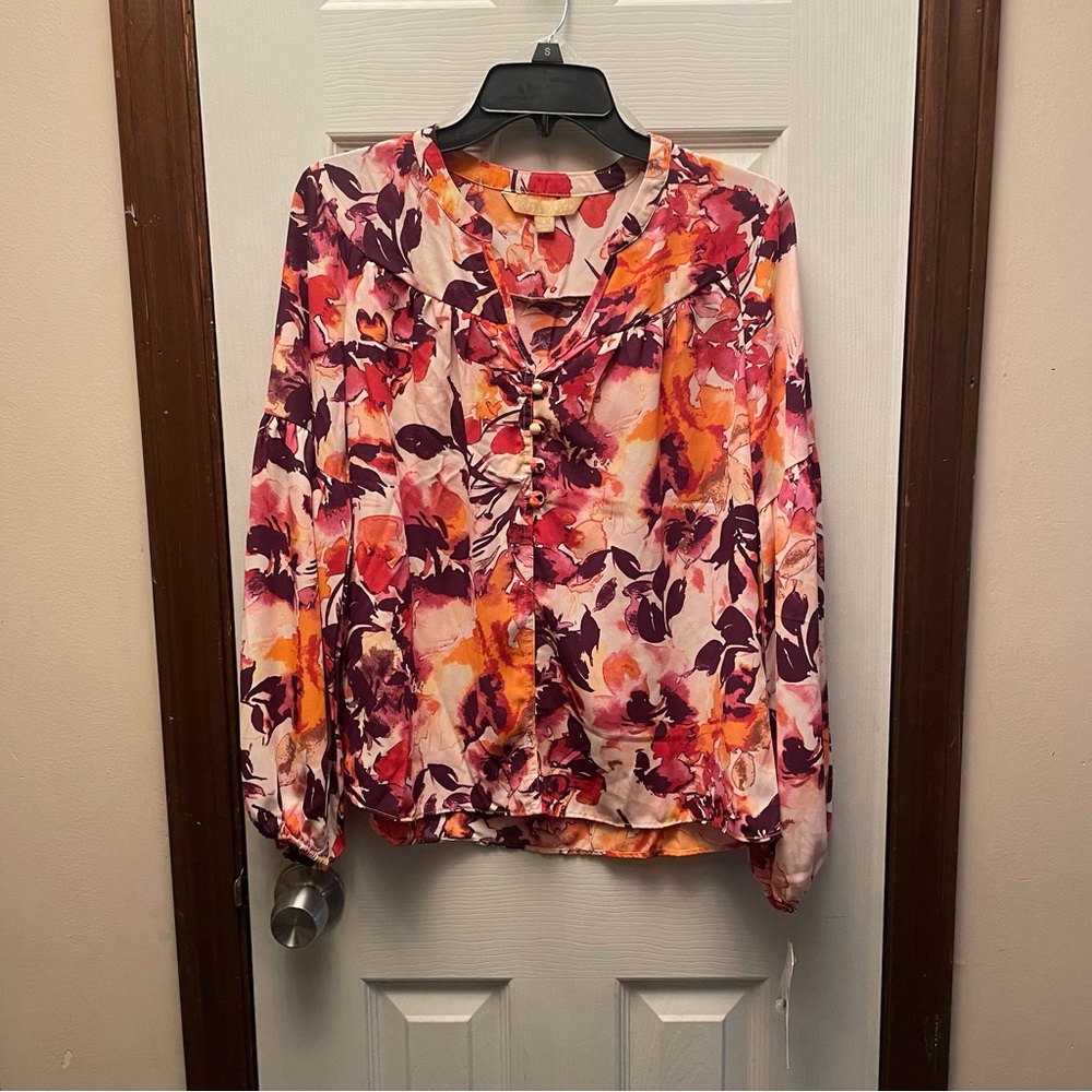 Elegant Floral Print Blouse in Pink and Purple